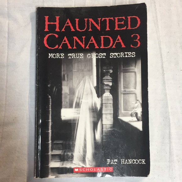 Haunted Canada 3 Book Bundle - Picture 10 of 13